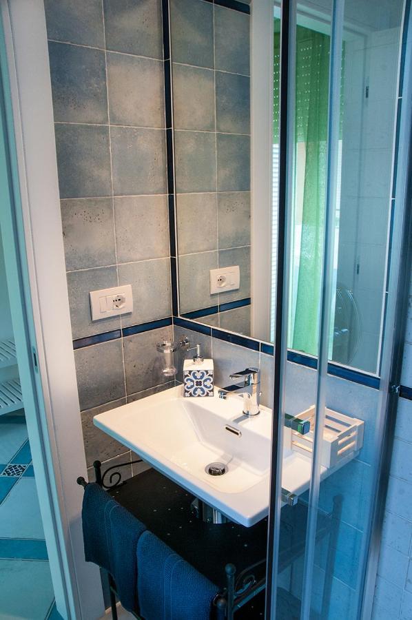B&B Amalfe Maiori Bagian luar foto